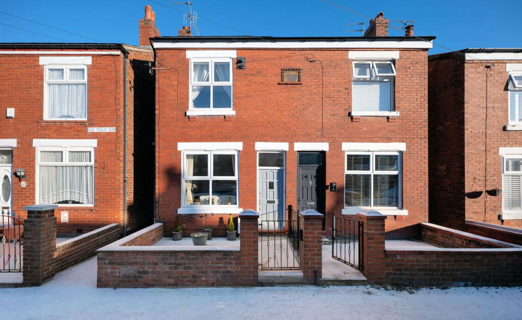 4-bed semi-detached on Claremont Road, Woodsmoor, Stockport SK2 7AR, £335,000