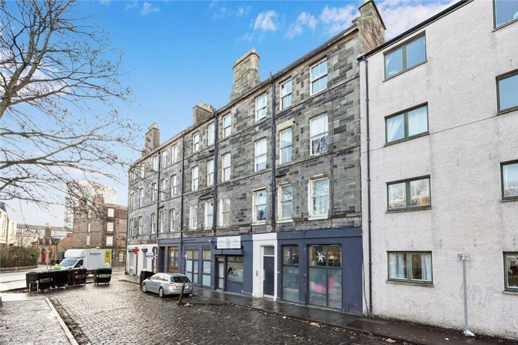 Main image of property: Yardheads, Edinburgh, EH6  6BU