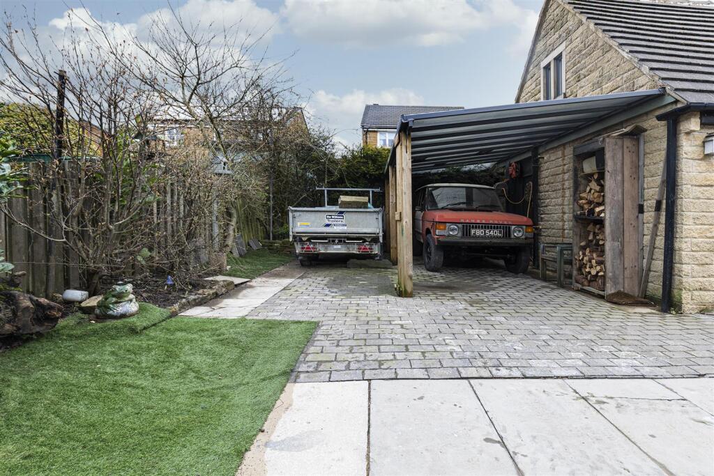 Additional image 44 of Moor Close Road, Queensbury, Bradford