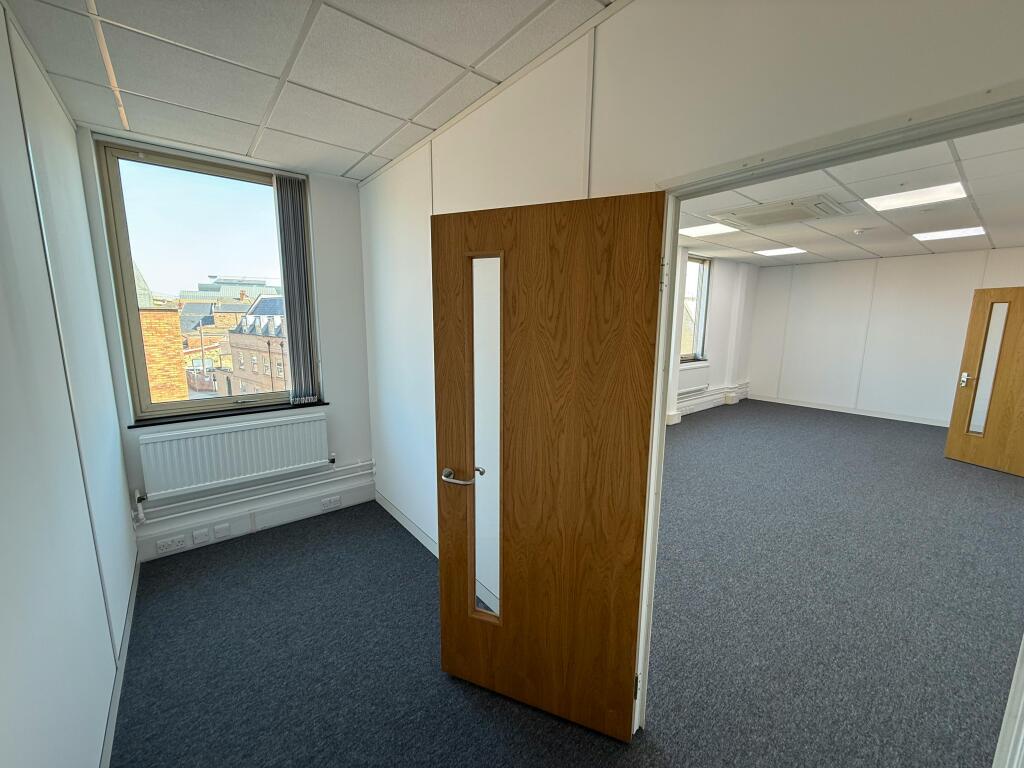 Suite A - End Room
