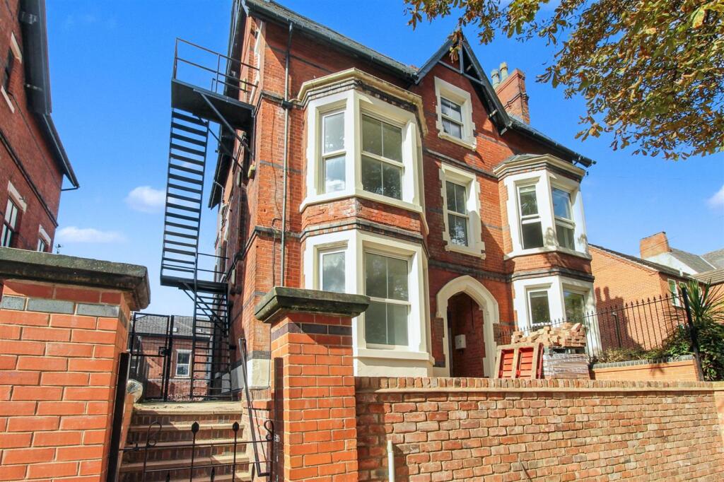 Main image of property: Flat 1, Forest Road West, Nottingham, NG7 4EQ