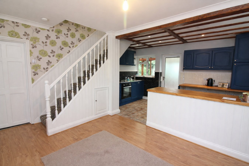 The Avenue, Stotfold, Hitchin, SG5 photo 3