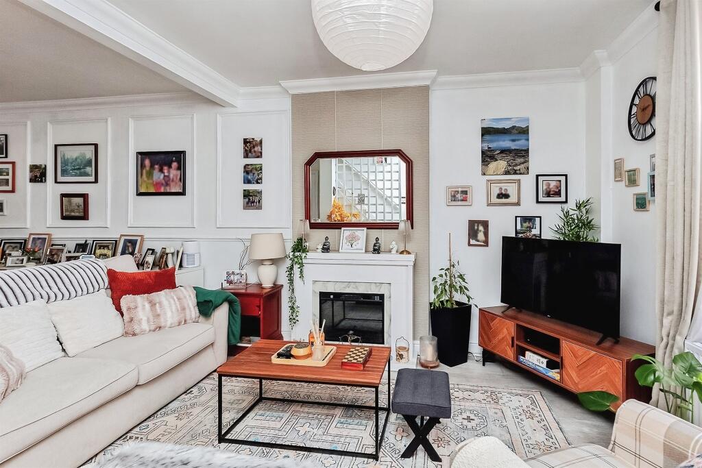 House in Kettering, Avondale - View 2