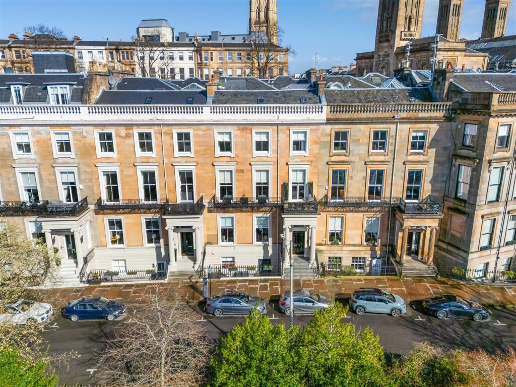 Main image of property: 1/1 3 Claremont Terrace, Park, G3 7XR
