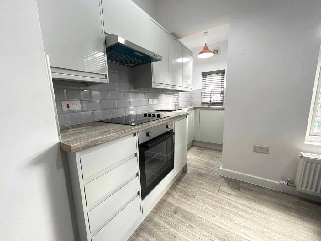 Apartment in Leeds - View 5