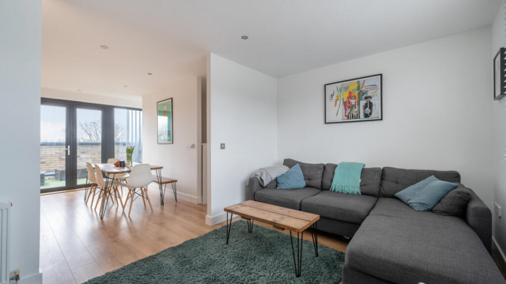Main image of property: 67 Parade Gardens, London, E4 8DF