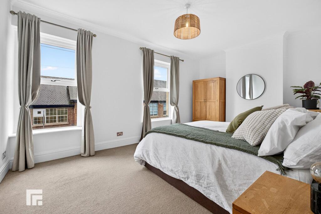 House in Cardiff - View 4