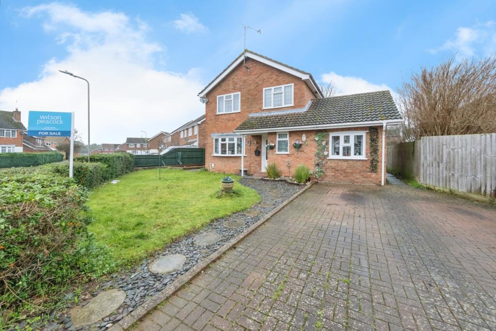 Main image of property: Downer Close, Buckingham, Buckinghamshire, MK18
