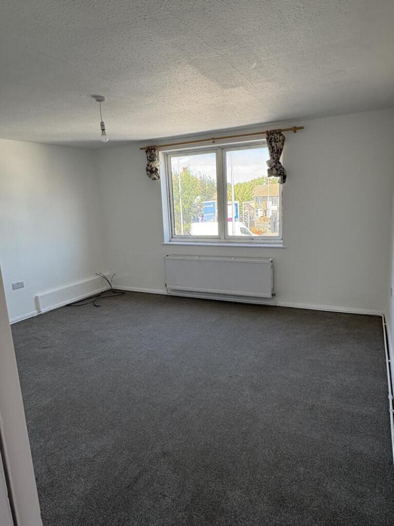 Apartment in Rochester - View 3