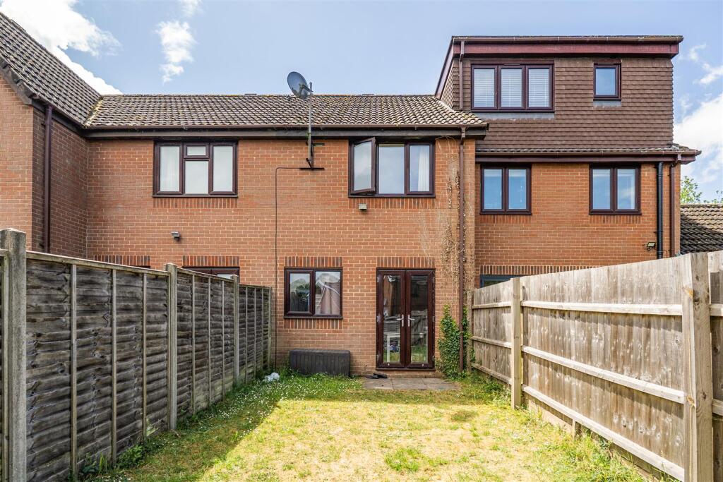 House in Basingstoke and Deane, Hatch Warren - View 5