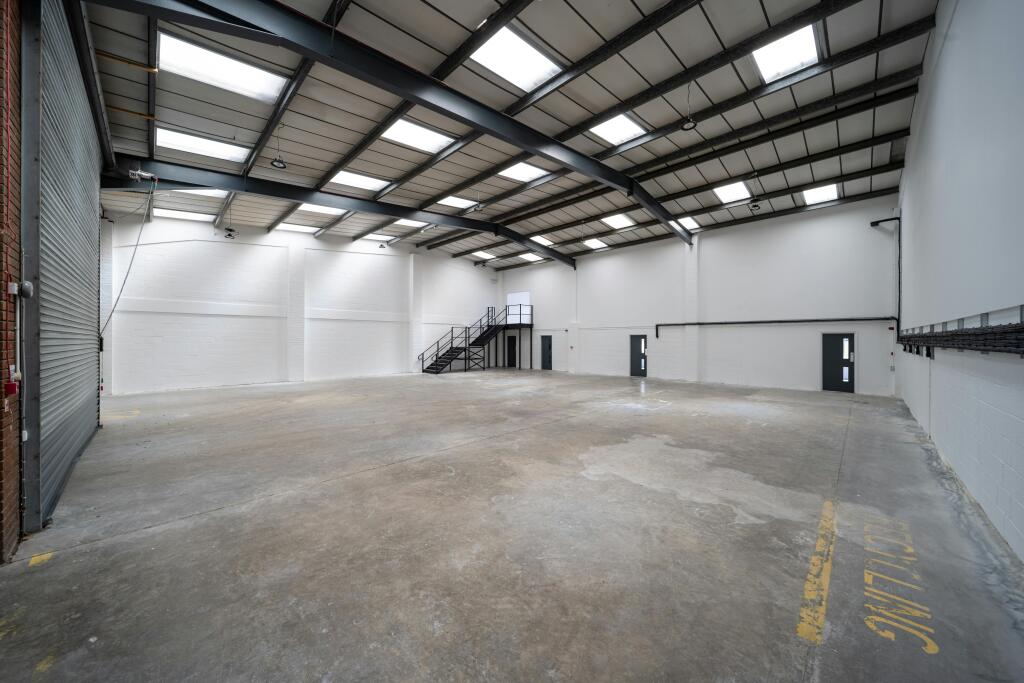 Unit B2 Hambridge Road 17.jpg