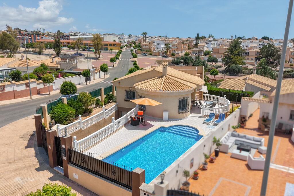 Main image of property: Valencia, Alicante, La Marina