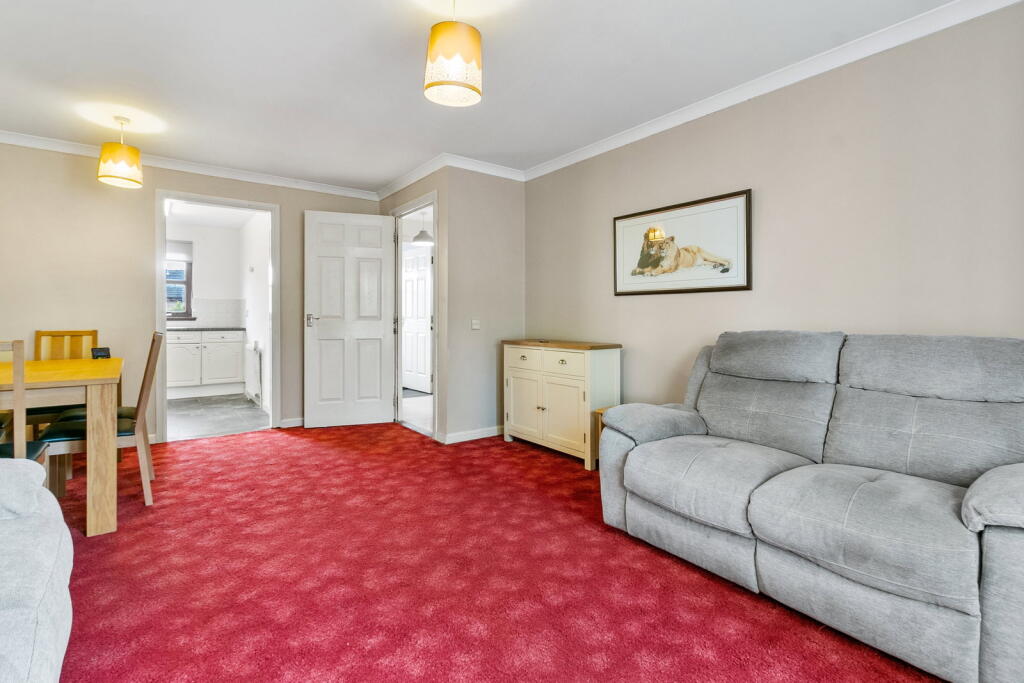 Apartment in Blantyre, Greenhall Village, High Blantyre - View 4