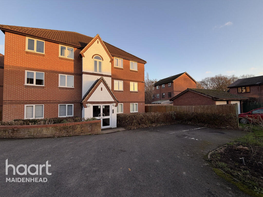 Main image of property: Littlebrook Avenue, Slough