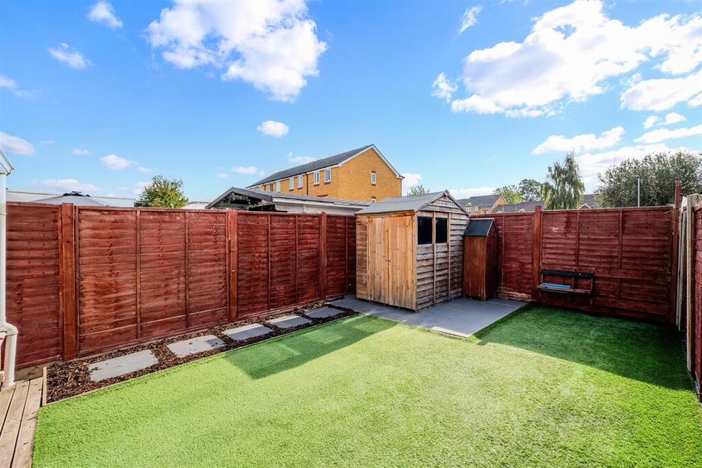 House in Kingston upon Thames - View 4