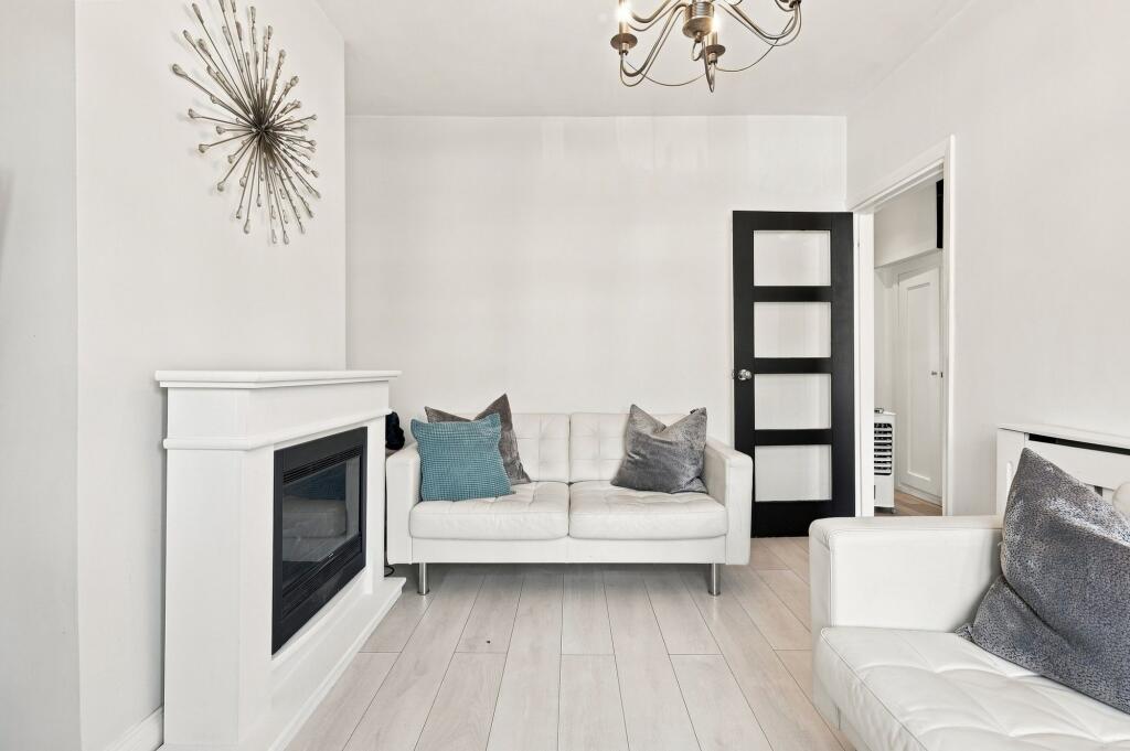 House in London, Walthamstow - More