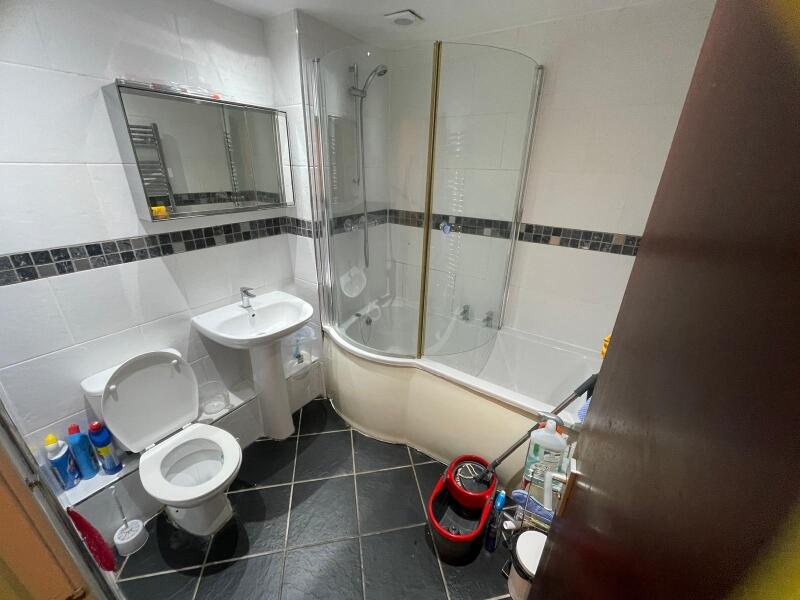 Apartment in Leeds - View 5