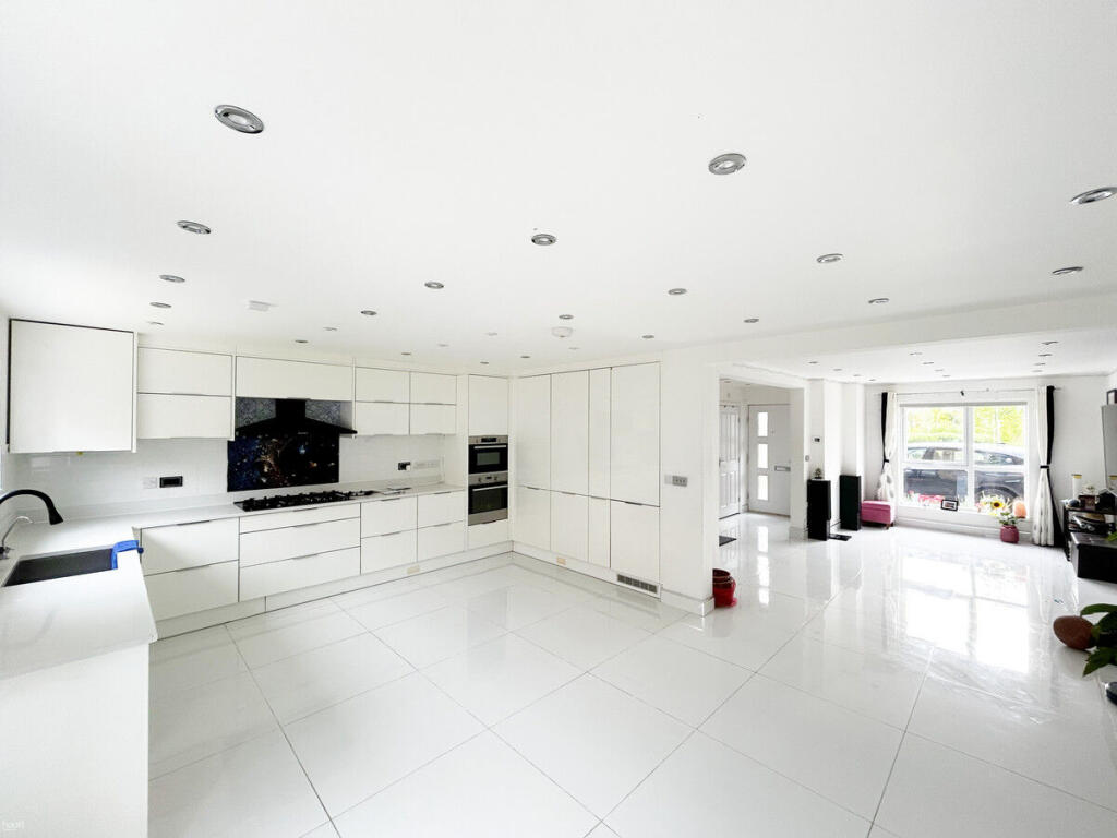 Main image of property: Lange Road, London