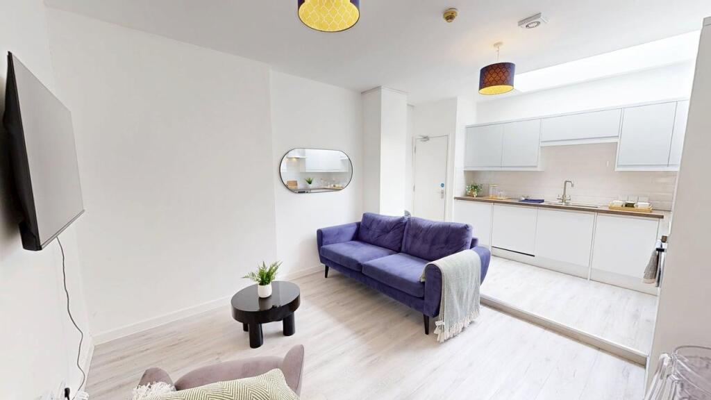 Flat 1, 83/85, Park Street BS1 5PJ