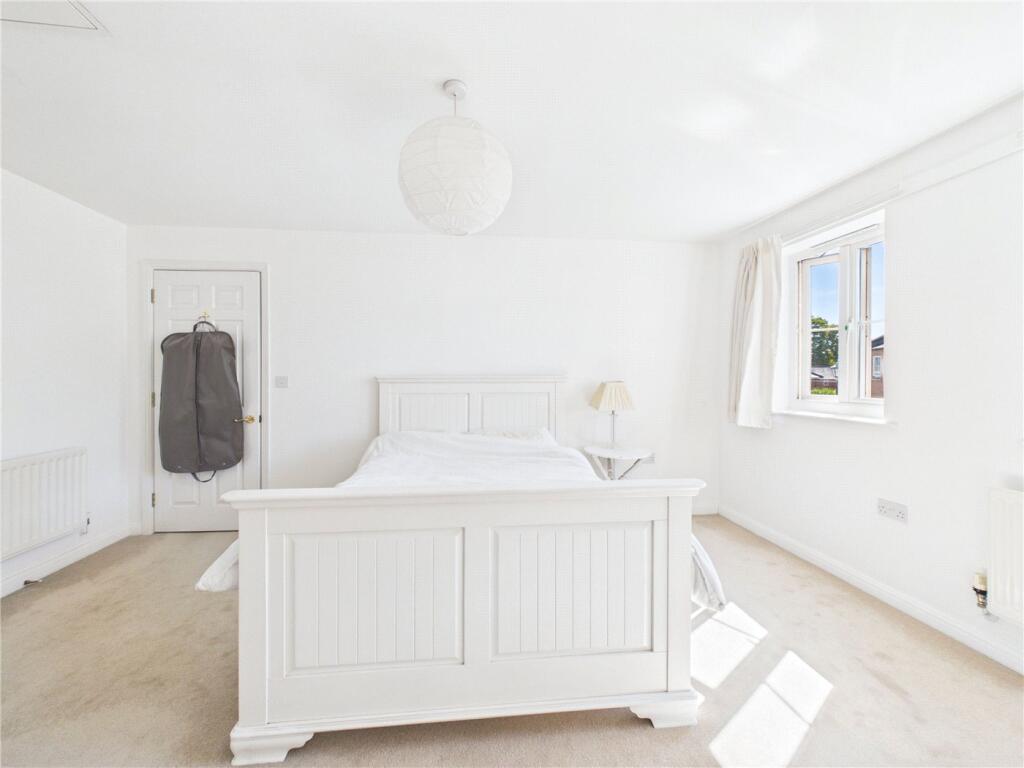 House in Exeter, St Leonards - More