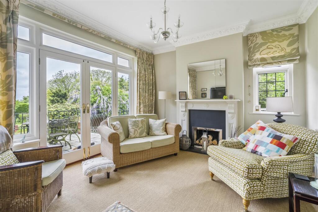 Over Lane, Almondsbury, BS32 photo 3