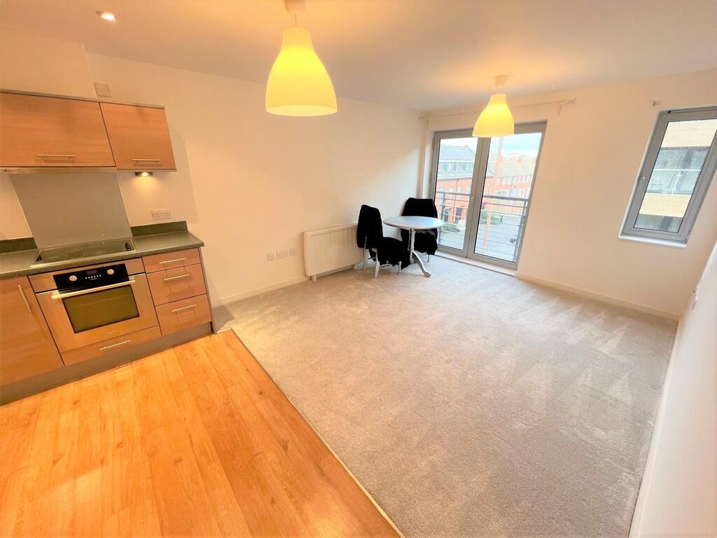 Apartment in Portsmouth - View 5