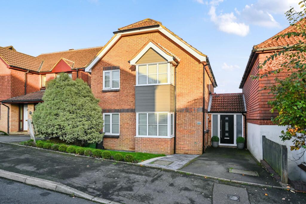 4-bed detached on Folkington Gardens, St. Leonards-On-Sea, TN37, £400,000
