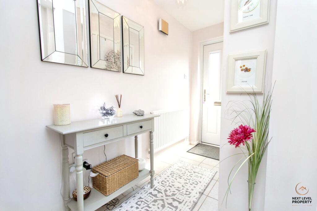 House in Huntingdonshire, Brampton - More