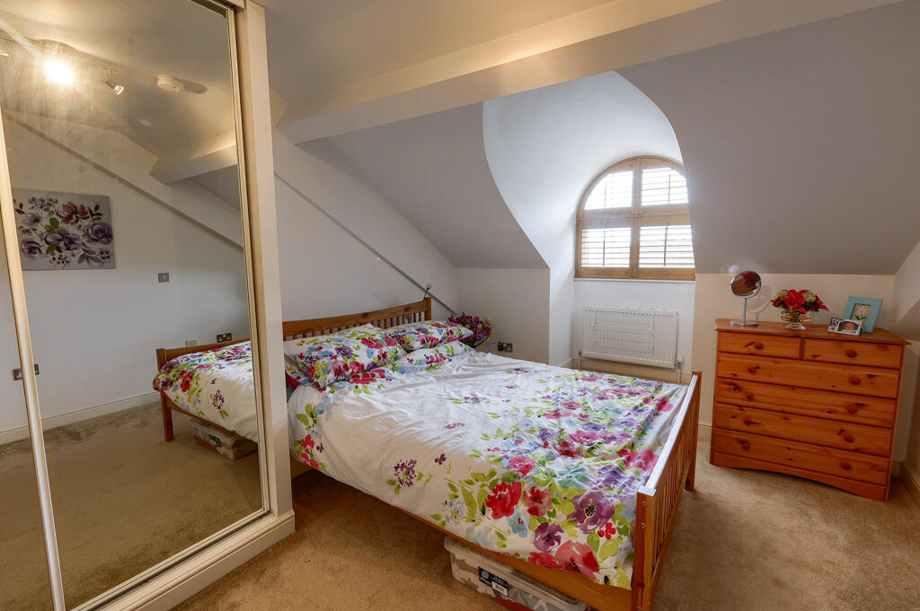 Apartment in Leeds - More