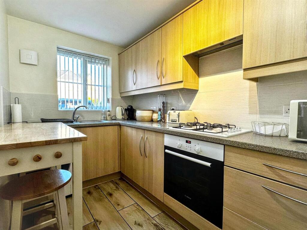 Warners Drive, Weston Coyney, Stoke-On-Trent, ST3 6PX photo 2