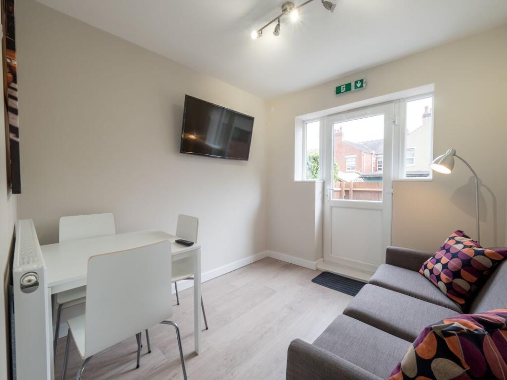 House in Coventry, Chapelfields - More