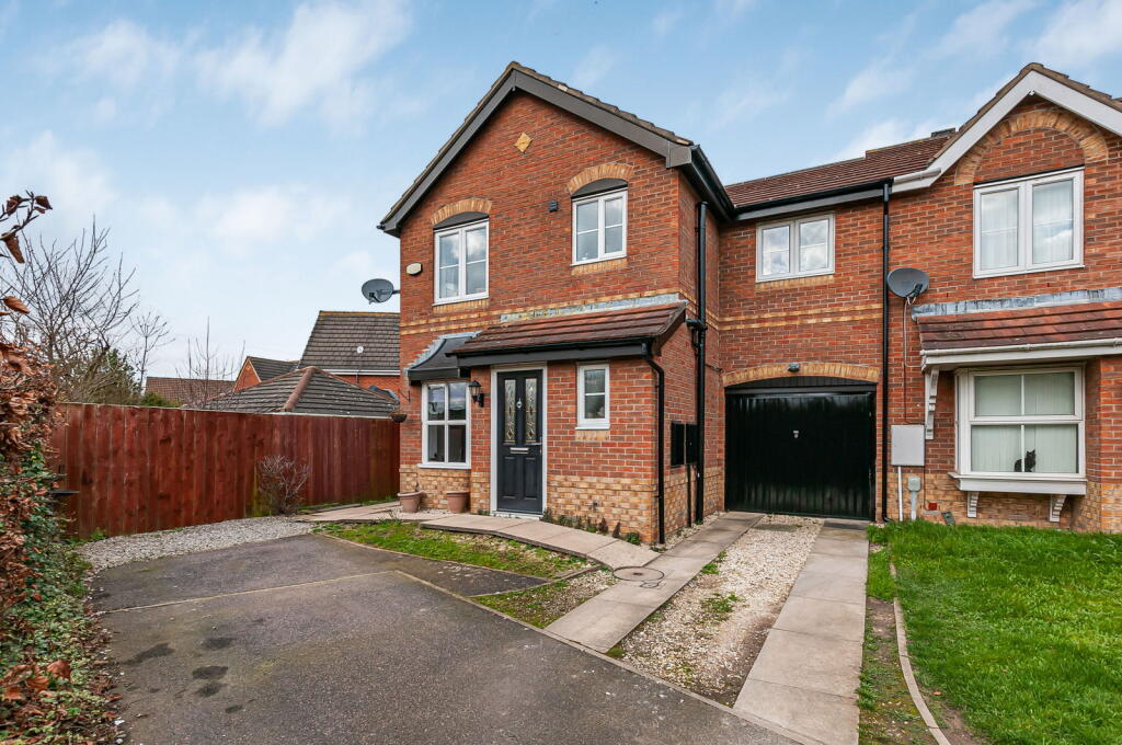 Main image of property: Lavender Close, Kingswood, Hull, East Riding of Yorkshire, HU7 3LA