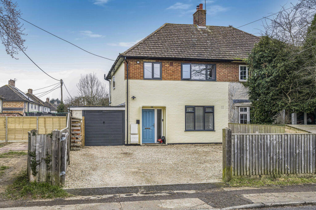 Main image of property: Rutten Lane, Yarnton, OX5