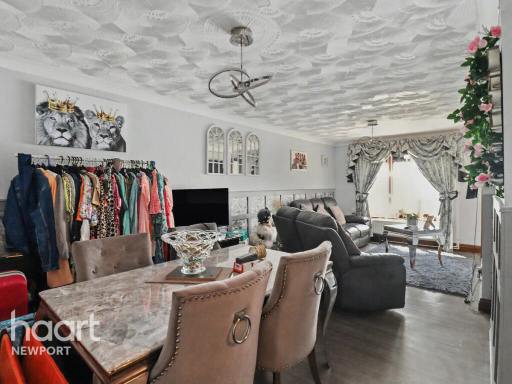 House in Newport, Coldra, Ringland - More