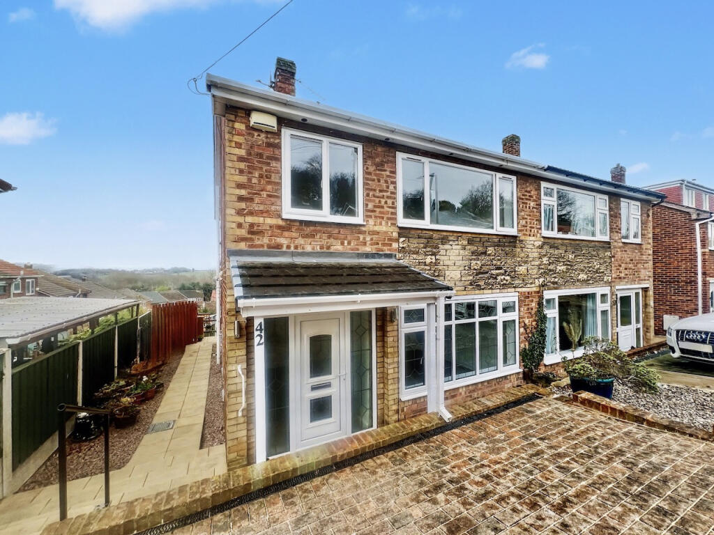 Roehampton Rise, Ardsley, Barnsley, S715BN photo 2