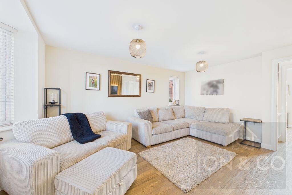 House in Overstone, Overstone Leys - View 2