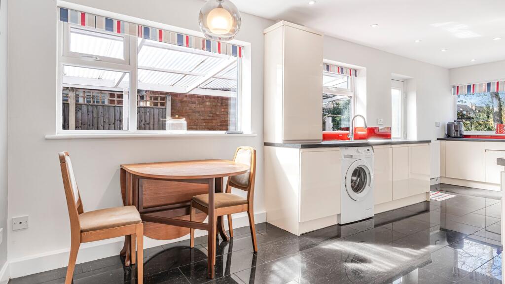 Additional image 6 of Sharrat Field, Four Oaks, B75