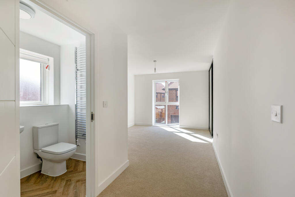 House in Guildford - View 5