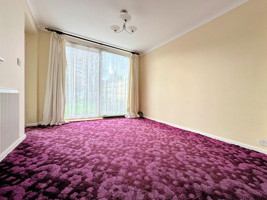 Myrtle Avenue, Portchester - View 6
