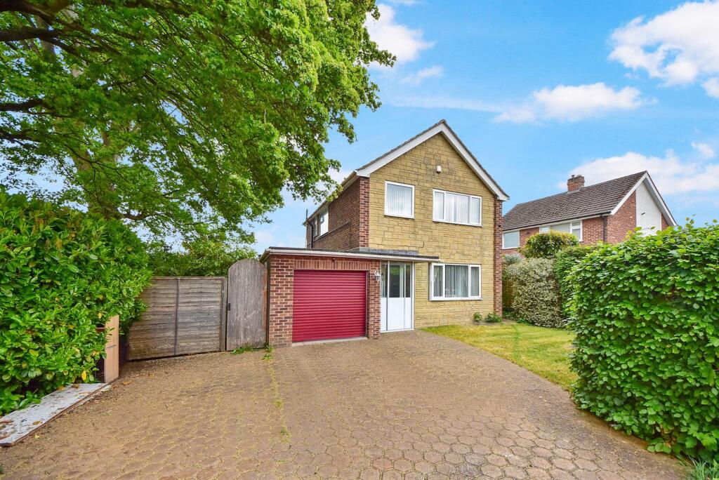 Main image of property: Sinclair Avenue, Banbury, OX16