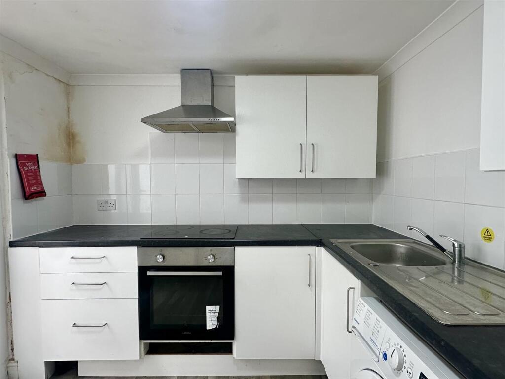 House in Tonbridge - View 5