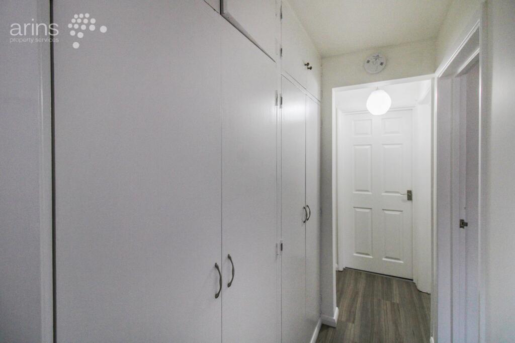 Apartment in Reading - View 5
