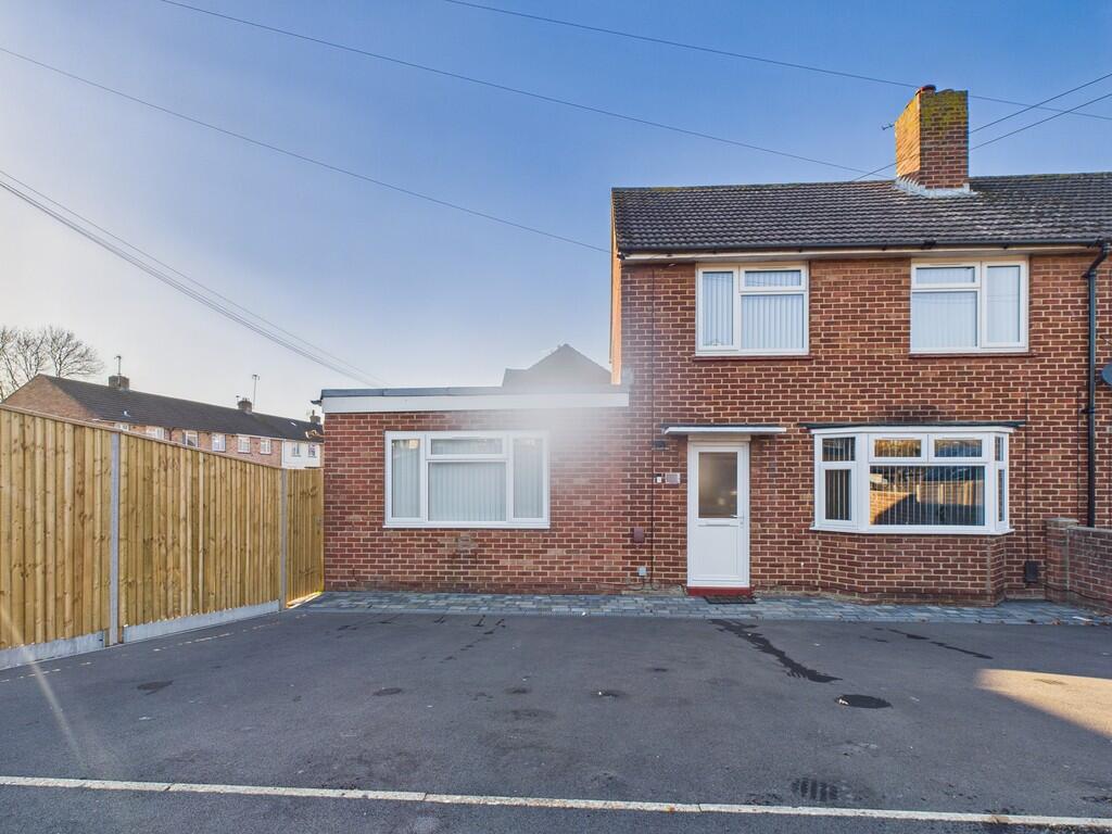 Main image of property: 9 St Albans Road