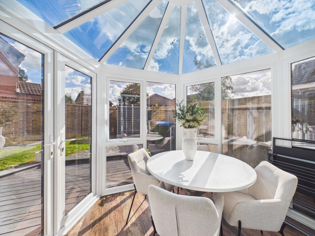 House in Horsham, North Horsham - View 4