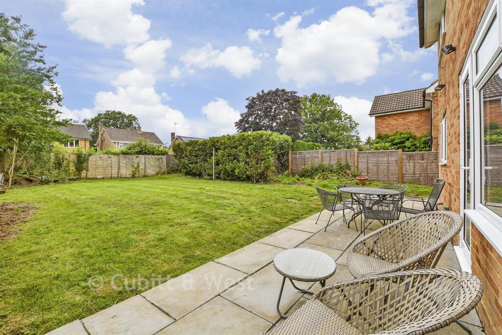 House in Waverley, Cranleigh - View 3