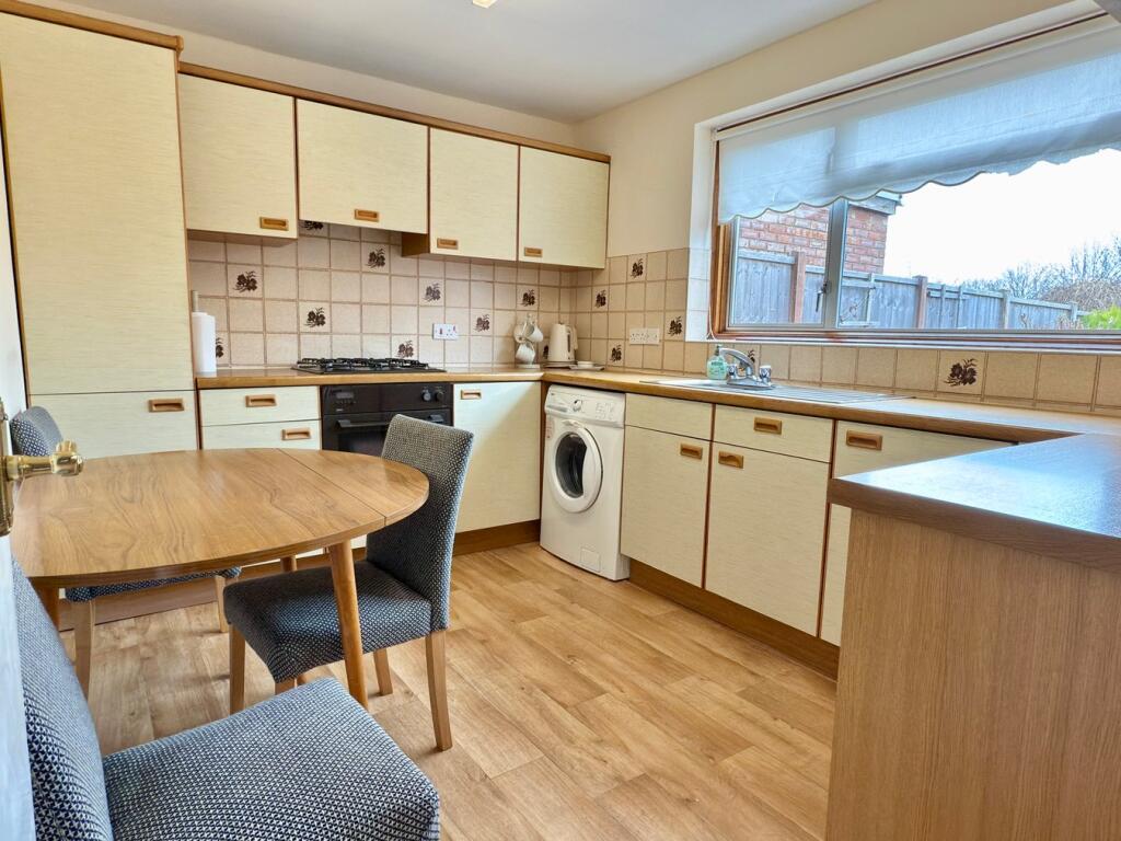 Carrant Road, Tewkesbury, GL20 photo 3