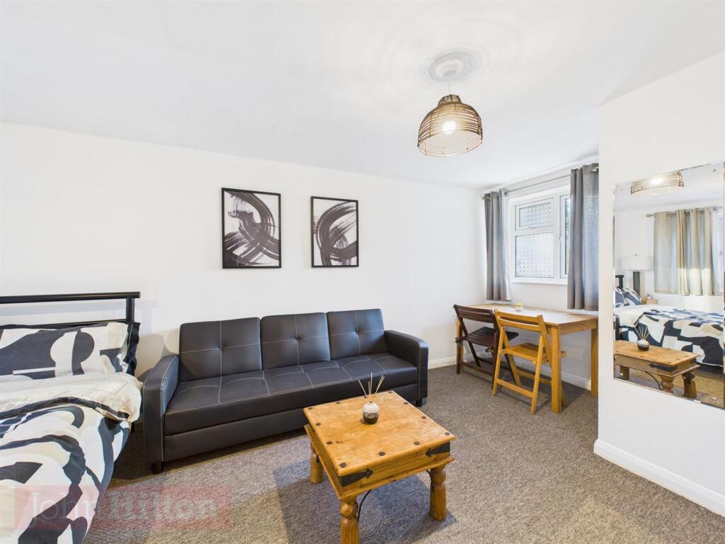 1 bedroom house for rent