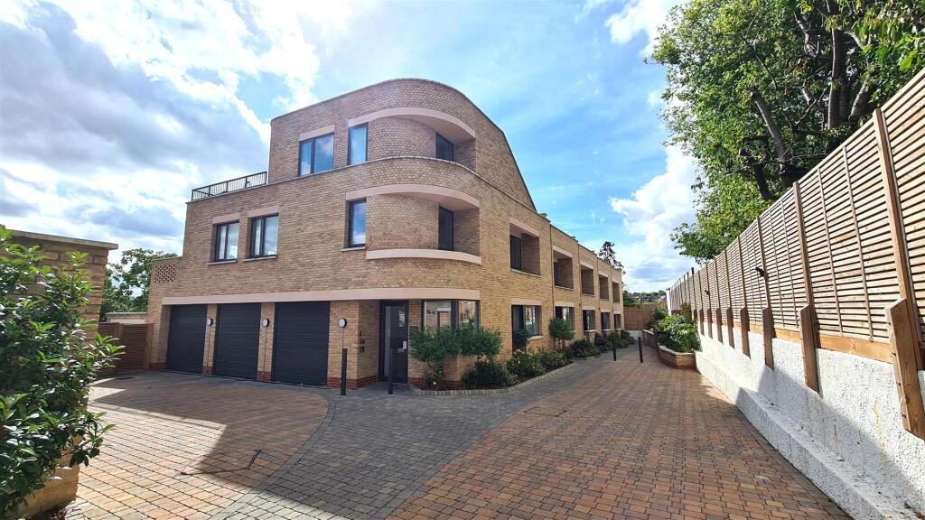Apartment in London