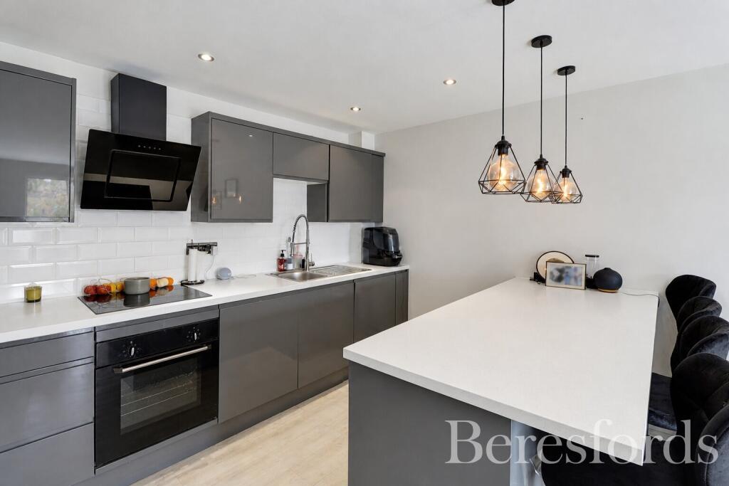 Apartment in Chelmsford - View 5