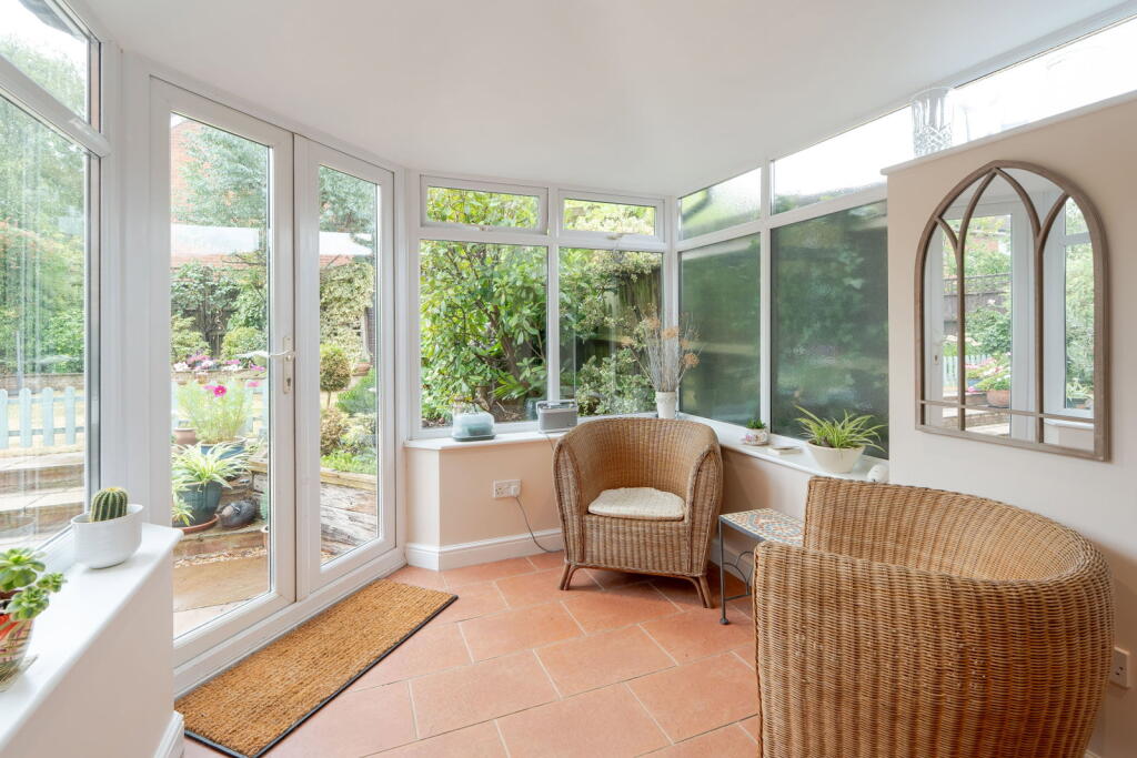 House in South Oxfordshire, Woodcote - More